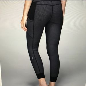 Lululemon En Route Leggings, Diamond Dot-Grey/Black, W's 8-10
